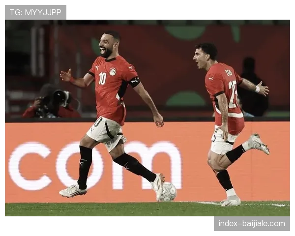 埃及队小组赛首战告捷 萨拉赫领衔攻击线破僵局